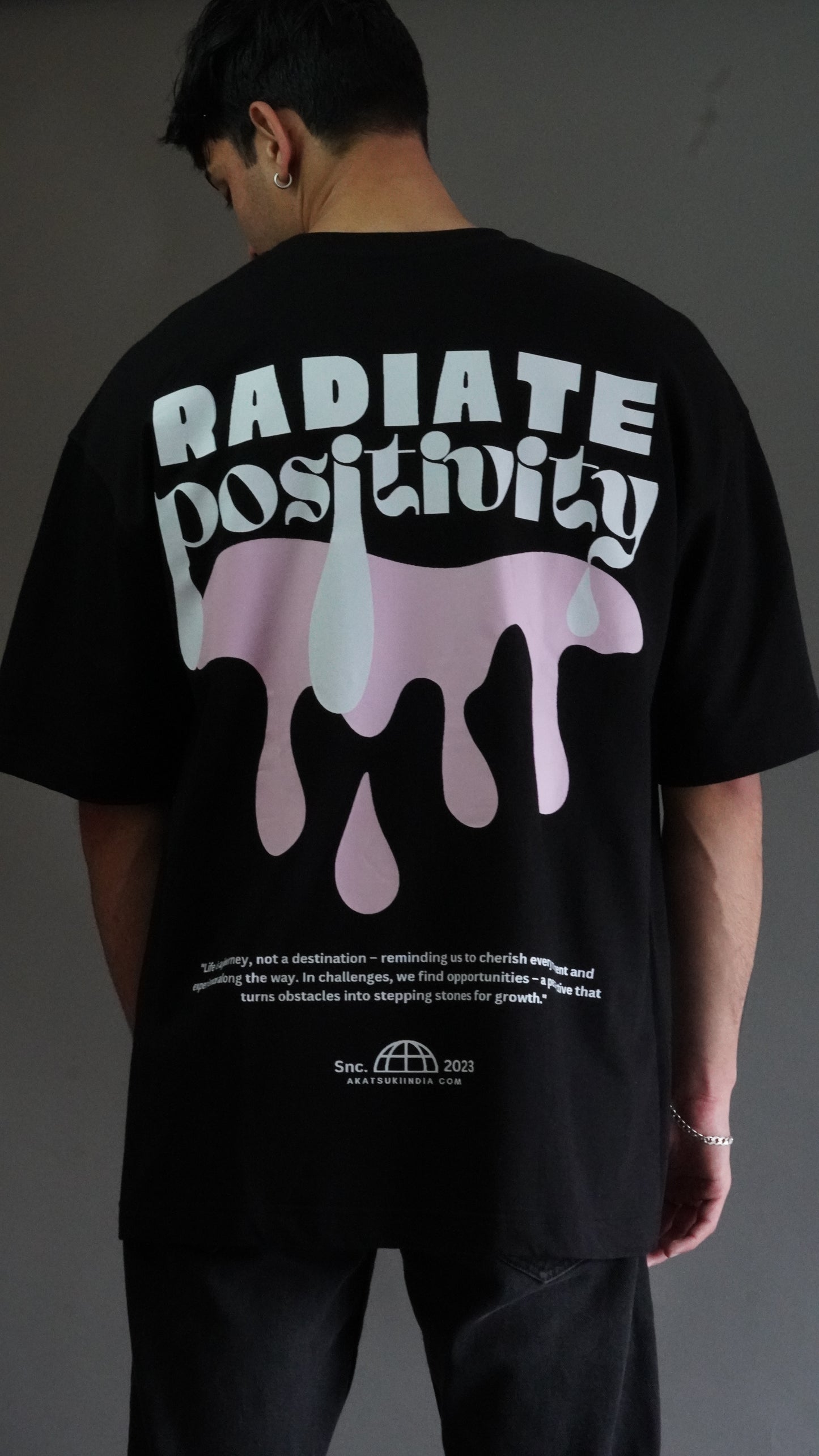 Radiate positivity oversized Black T-shirt